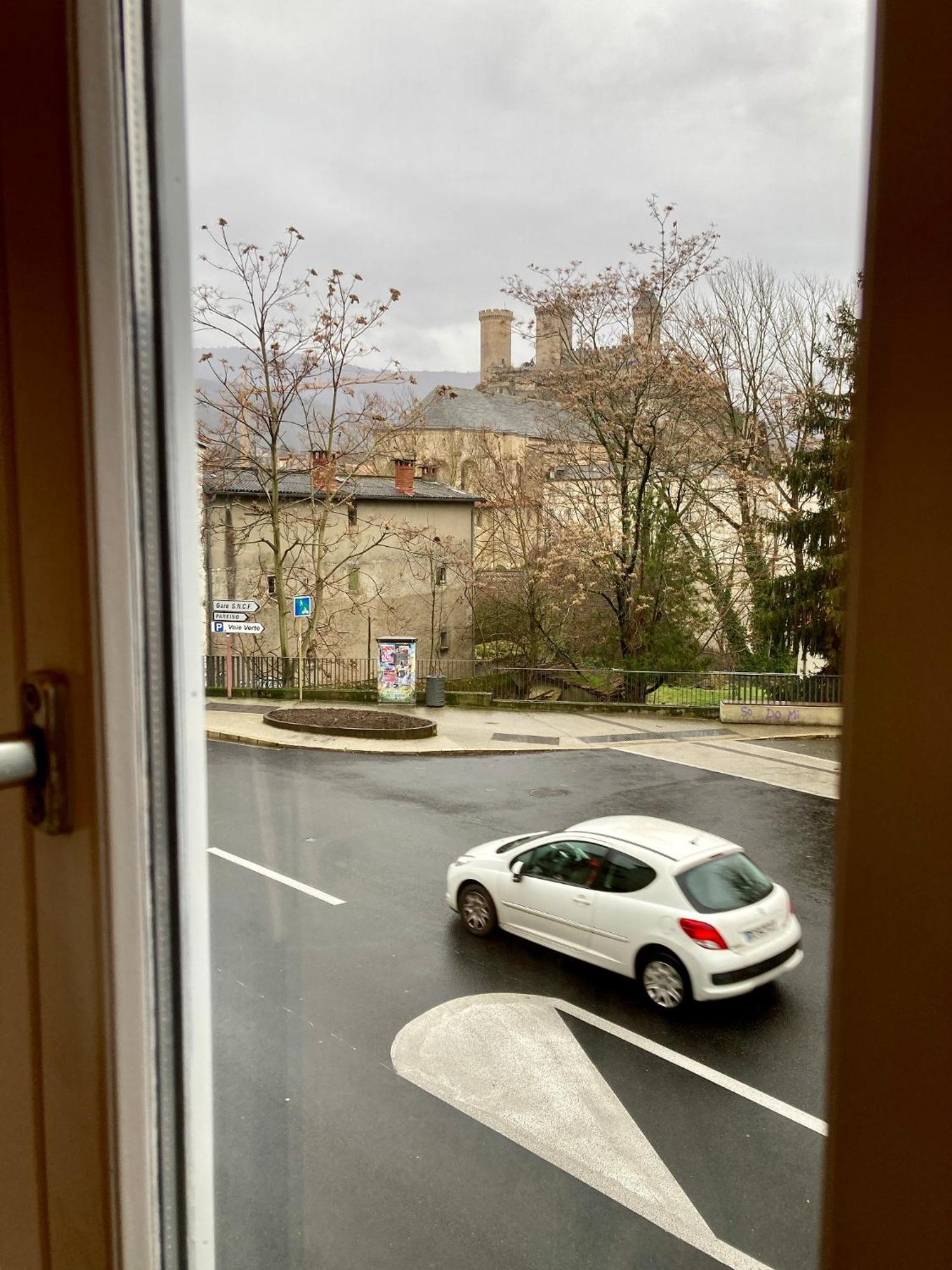 Aux 4 Logis Appart-Hotel - Studio Le Terra - Petit Dejeuner Inclus 1Ere Nuit Foix Dış mekan fotoğraf